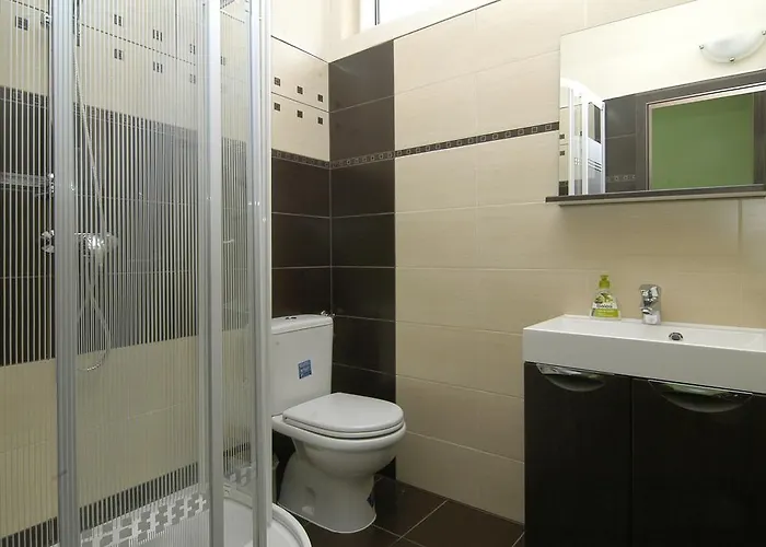 Color * שיופוק